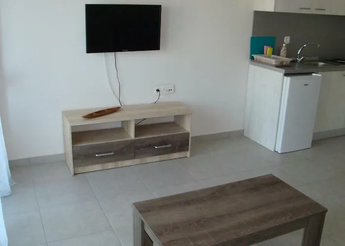 Giotis * Skala Sotiros