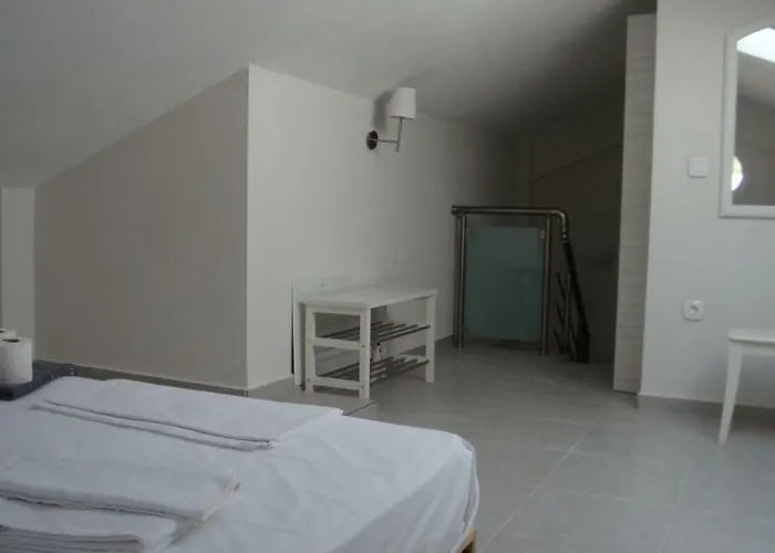 Giotis * Skala Sotiros