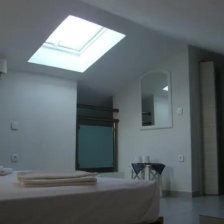 Giotis Apartment *